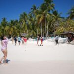 Punta Cana: Saona Island Catamaran Deluxe Cruise with Lunch - What Makes This Tour Stand Out?