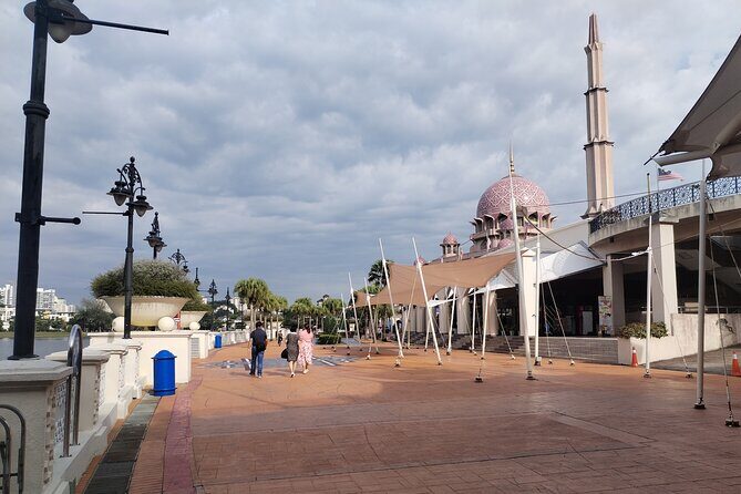 Putra Jaya Tour From Kuala Lumpur - Who Is This Tour Best For?