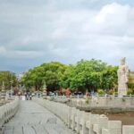 Quanzhou: Xunpu Village, Kaiyuan Temple and West Street Trip - Kaiyuan Temple: A Majestic Religious Landmark