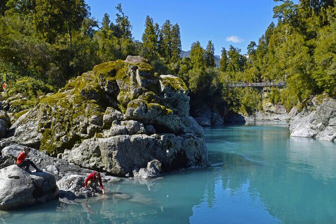 Queenstown to Christchurch via Franz Josef 2-Day Small-Group Tour - Transportation and Group Size
