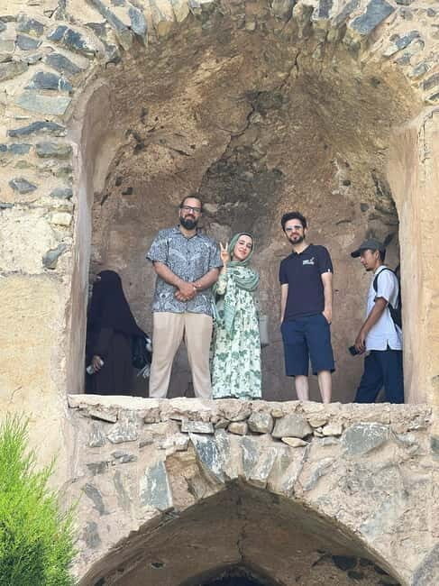 Rah-e-Kashmir: ANCIENT SITES GUIDED TOUR - Starting Point and Transportation