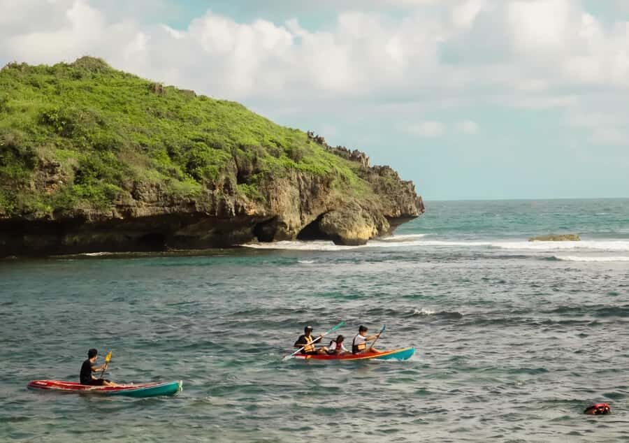 Relaxing Beach in Yogyakarta: Canoeing, Bean Bag & Coconut - Exploring the tour in detail