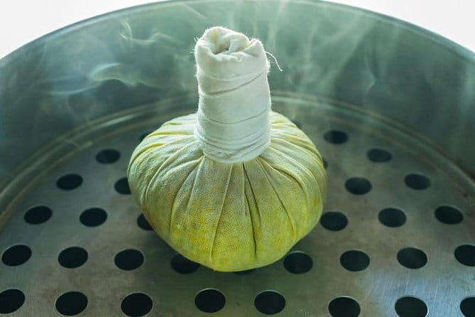 Rest And Relax Massage - Rejuvenate Thai Massage With Herbal Hot Compress - What to Expect During the Experience