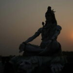 Rishikesh: Full-Day Sightseeing Tour with Ganga Aarti - Exploring Iconic Bridges and Temples