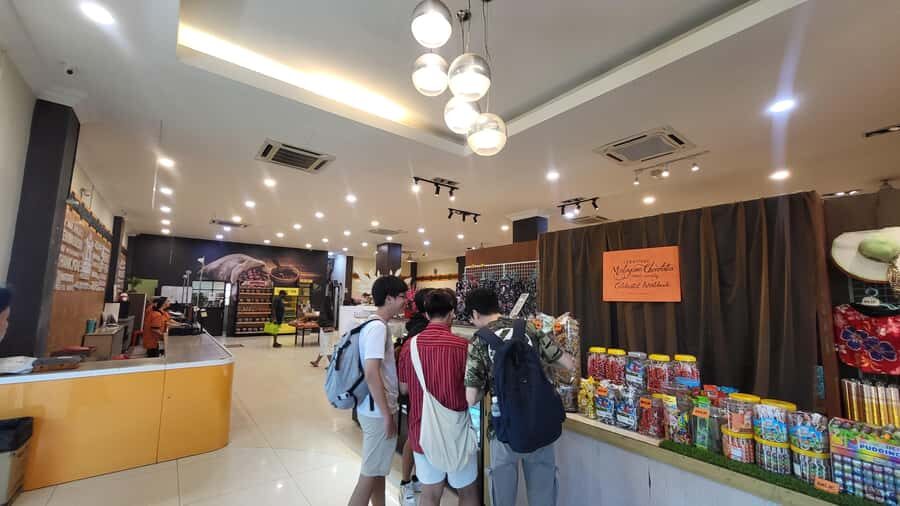 Sabah: Mari Mari Cultural Village + Weston Rivercruise - Starting Off: Pickup and Journey to Mari Mari Cultural Village