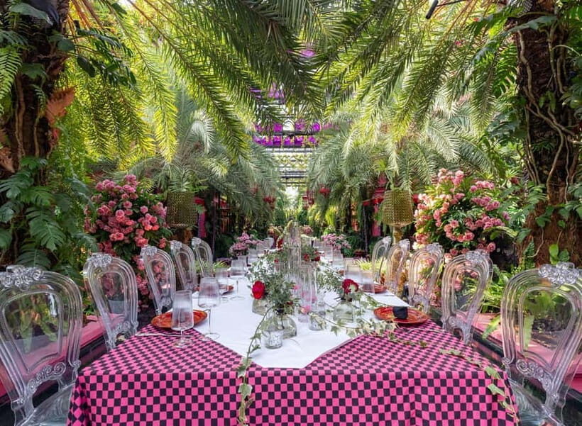 Saigon: Luxury and Snapshots Walking Tour in Thao Dien - Exploring Thao Dien’s Luxurious Cafes: A Detailed Breakdown