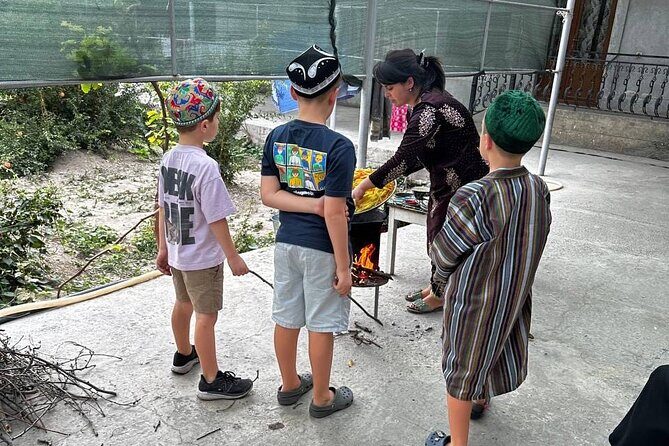 Samarkand Local Family Cooking Class and Siyob Bazaar Tour - Frequently Asked Questions