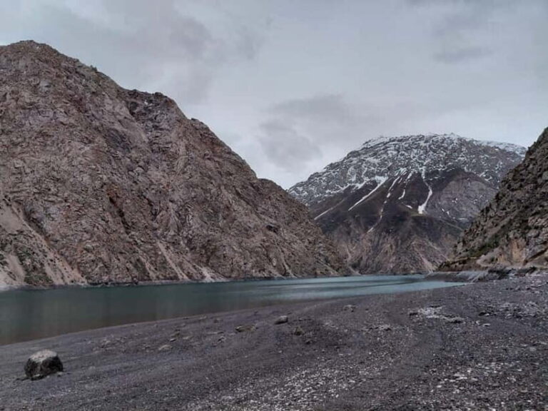 Samarkand: Tajikistan Seven Lakes Day Trip with Guide - Transport, Price, and Group Dynamics