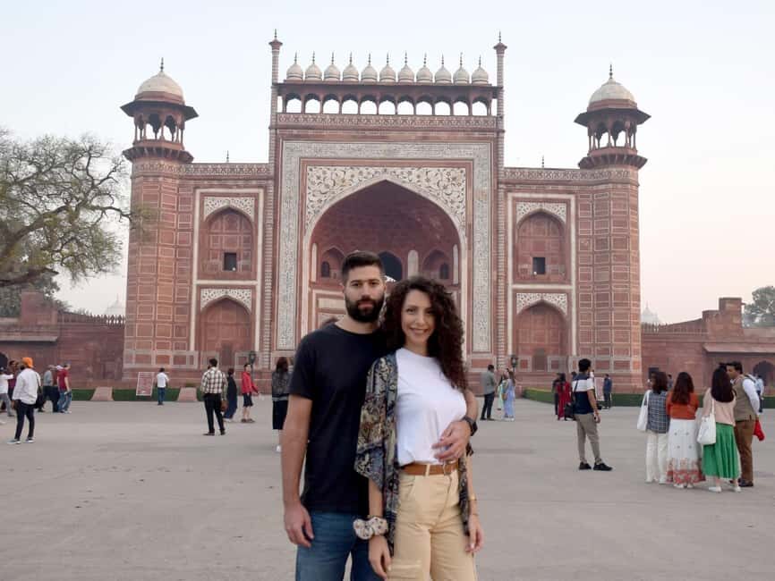 Same Day Agra Tour With Taj Mahal from Bangalore By Flight - Practical Details and Tips