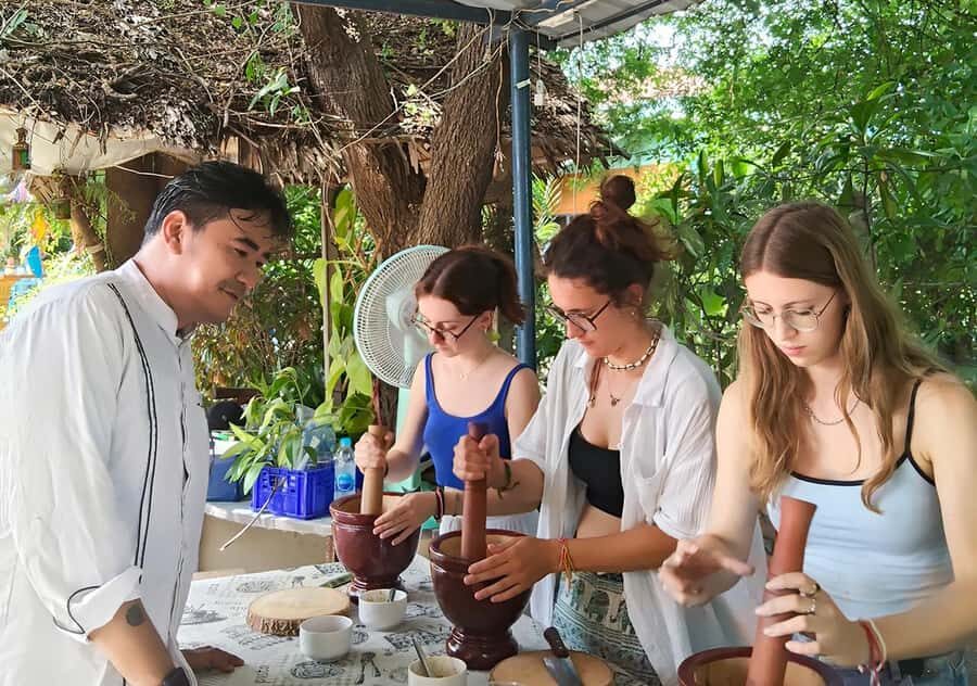 Samut Sakhon: Gastronomy Farm to Table Cooking Experience - Practical Details and Tips