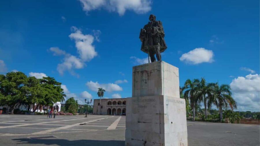 Santo Domingo: History and Culture Private Sightseeing Tour - Transportation, Group Size, and Value