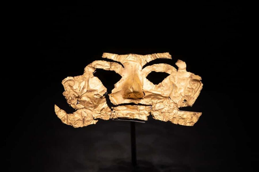 Sanxingdui & Intangible Cultural Heritage Experience - The Hands-On Gold Leaf Painting