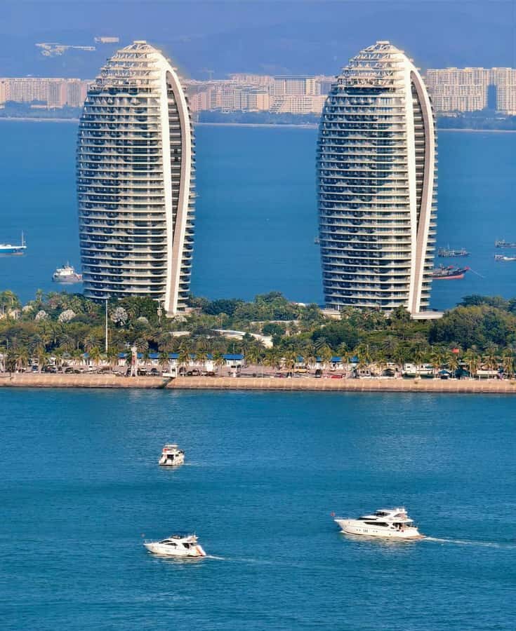 Sanya 3-Hour Scenic Park & Local Market Discovery Tour - Starting Point & Logistics