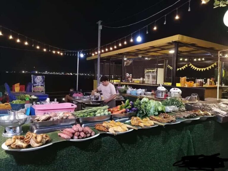 Sanya: Guided Evening Food Tour with Local Guide - Tasting the Flavors of Sanya