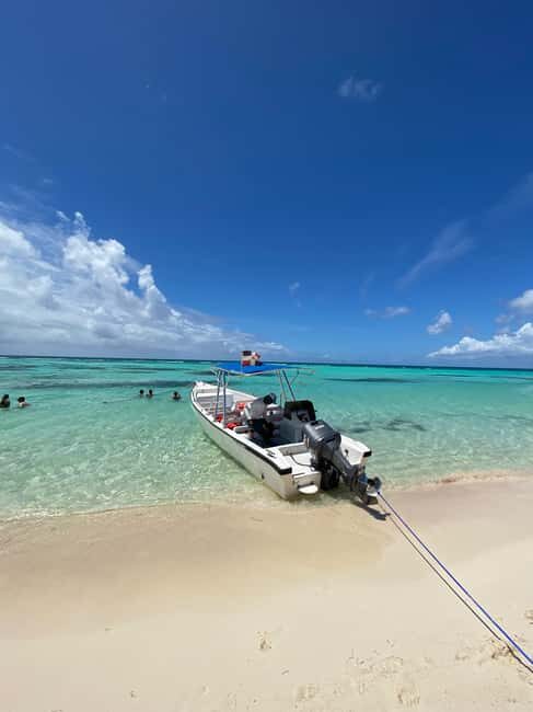 Saona Island VIP: 4 Beaches , Mano Juan & Canto de la Playa - The Itinerary Breakdown: What to Expect