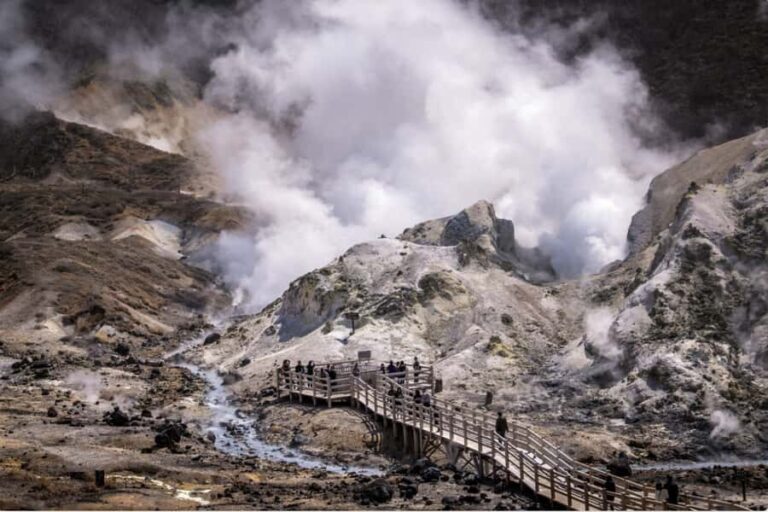 Sapporo: Lake Toya & Noboribetsu Small-Group Day Trip - Practical Details and Tips