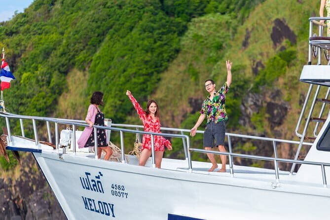 Scenic Promthep & Krating Cape Dining Experience Cruise - A Deep Dive into the Promthep & Krating Cape Sunset Cruise