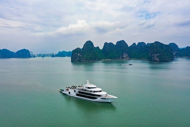 Sea Octopus Luxury Day Cruise in Halong With Transfer Roundtrip - Things to Consider