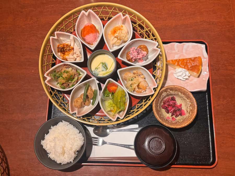 Sendai: Ginzan Onsen, Zao Ropeway Snow Monsters Tour & Lunch - Yamagata Lunch: Savoring Local Flavors