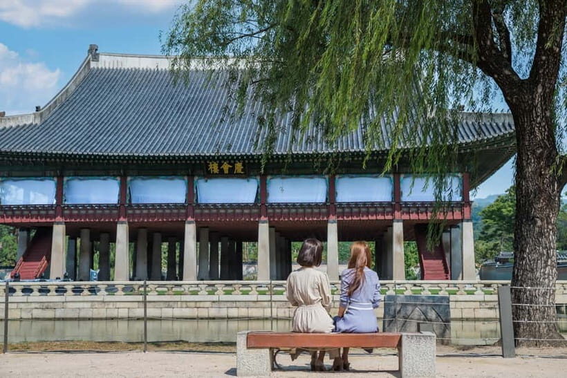 Seoul: Gyeongbokgung & Insa-dong Gastroventure Day Tour - Practical Details and What to Expect