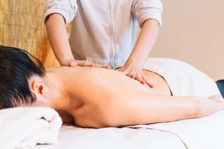 Seoul: Korean Spa and Massage Experience in Myeongdong - What Does the Spa Offer?
