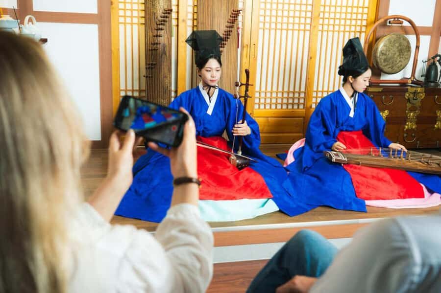 Seoul: Korean Traditional Music Performance "Jinyeon" - The Program: What to Expect
