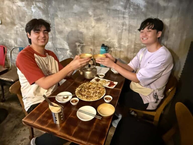 Seoul: Local Vibes, Food & Market Tour with 12+ Tastings - A Deep Dive into the Seoul Food & Market Tour