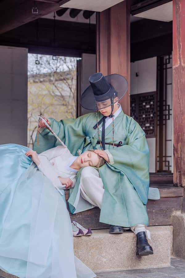 Seoul: Premium Hanbok Photo in Seoul by Sony Award Pro - The Itinerary Breakdown