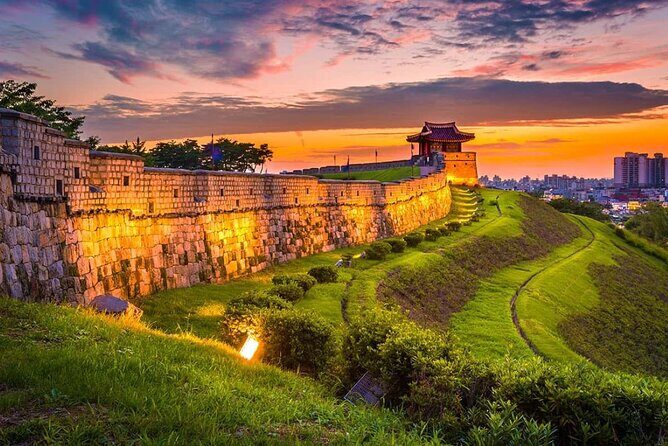 Seoul: Suwon Hwaseong & Waujeongsa & Starfield Heritage Tour - FAQ