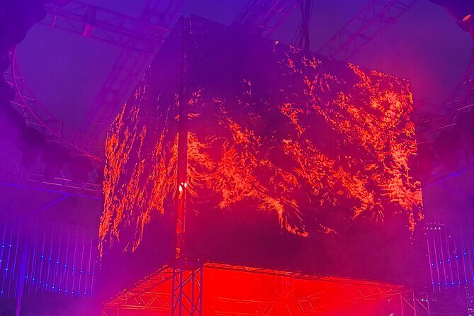 Seoul Walking Tour from Seongsu with Private Photos - Optional Café Break at NUDAKE Seongsu