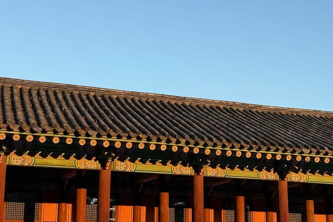 Seoul Walking Tour from Seongsu with Private Photos - Practical Details and What to Expect