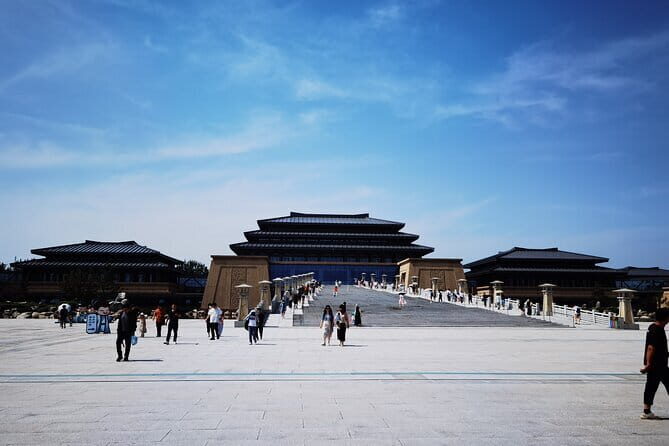 Shaanxi History Museum Qin-Han Branch English guide service - Itinerary Breakdown: What to Expect