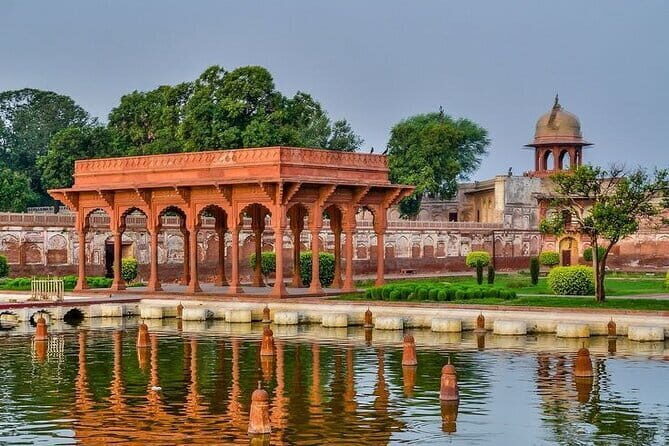 Shalimar Garden Private Tour and Wahga Border Flag Ceremony - What’s Included & What’s Not