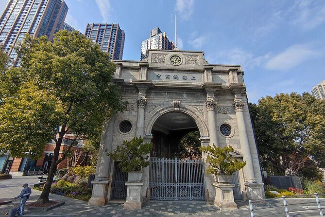 Shanghai City Free Walking Tour - Huangpu Park: A Cultural Crossroads