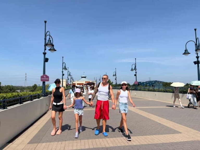 Shanghai Disneyland Private Group One-day Trip - What the Tour Includes and What to Consider