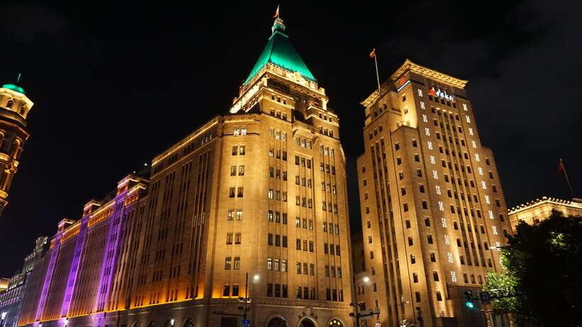 Shanghai Evening Tour: VIP Huangpu River Cruise&City lights - An In-Depth Look at the Experience