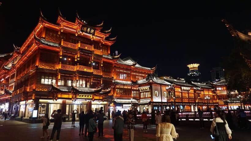 Shanghai Evening Tour: VIP Huangpu River Cruise&City lights - Why This Tour Works Well