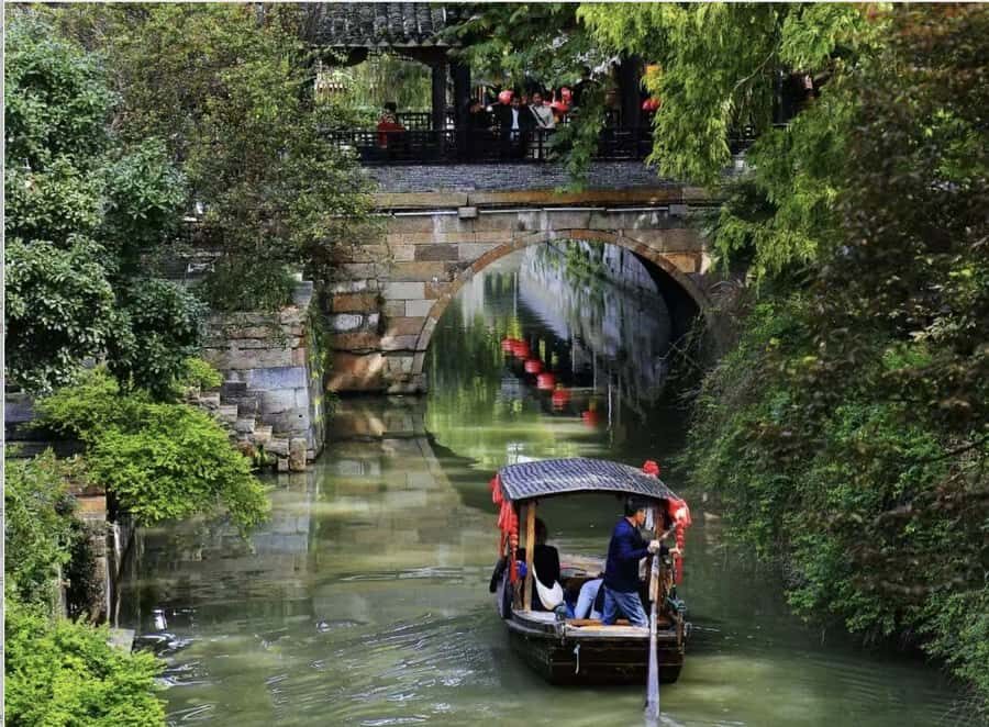 Shanghai: Fengjing Water Town Day Trip with Boat ride&Lunch - Visiting Historical and Cultural Landmarks
