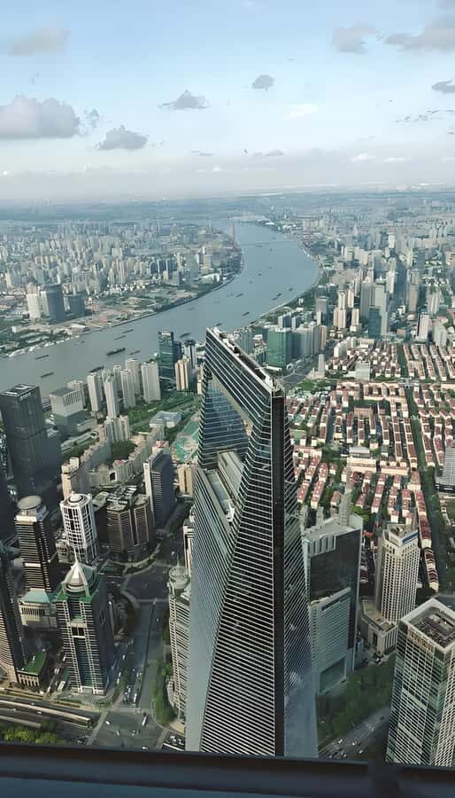 Shanghai, Hangzhou, and Nanxun Water Town 4-Day Guided Tour - Transition to Hangzhou: A City of Serenity & Innovation