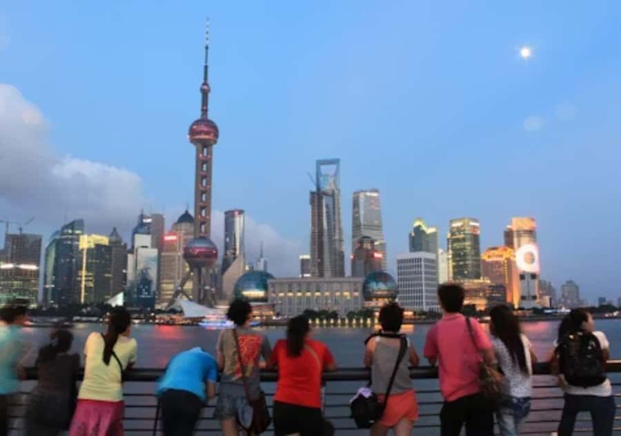 Shanghai: Private Bund & Old City Architecture Tour - Exploring Shanghai’s Historic Heart