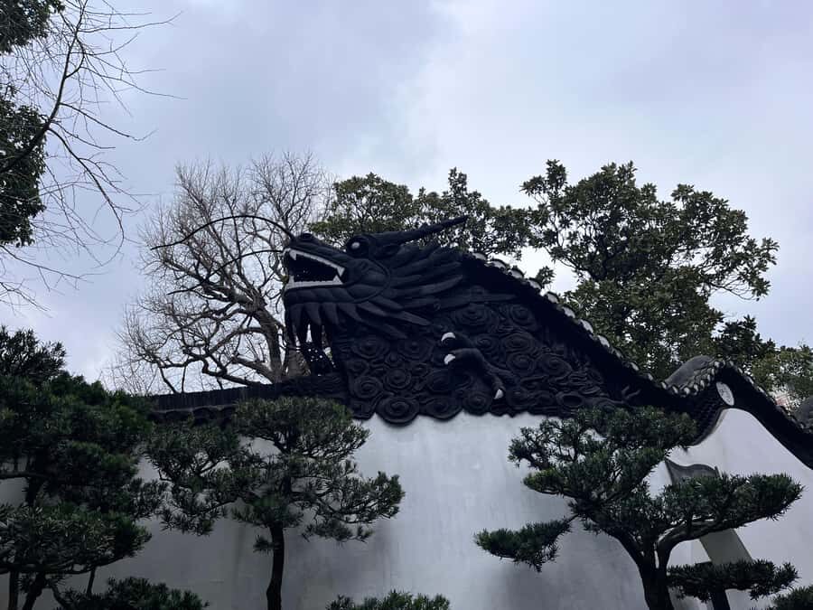 Shanghai Private Guided Tour: Old & Modern Scenic Views - Discovering the Layers of Shanghai