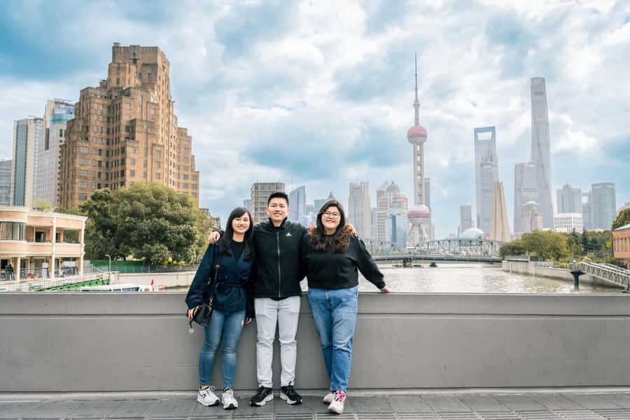 Shanghai: Professional Photoshoot Walking Tour - What to Expect on the Tour