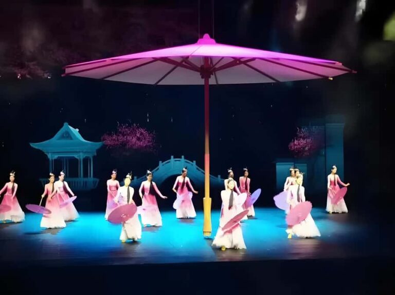 Shanghai: Shanghai Eternal Love Ticket - Who Would Love Shanghai Eternal Love?