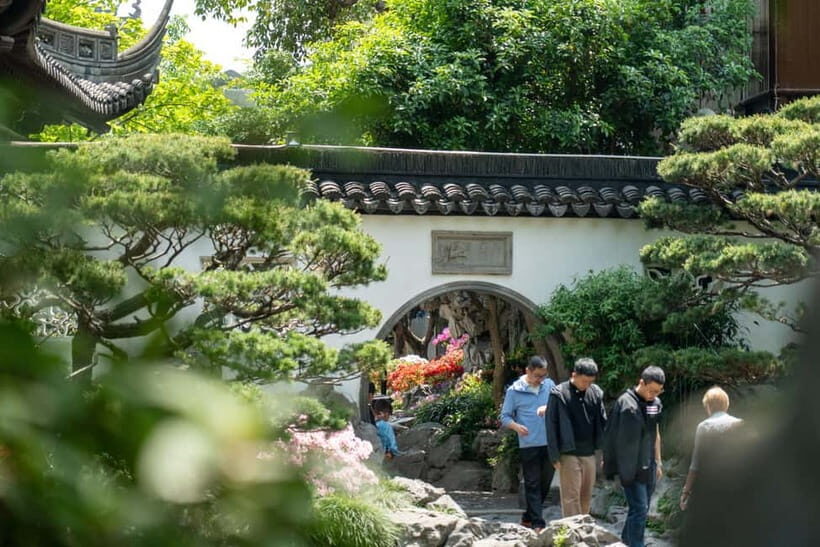 Shanghai: Yuyuan, City God Temple Old City Tour-Tip Based - Who Is This Tour Best For?