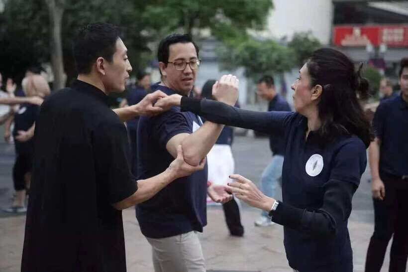 Shanghai:Tai Chi Experience in a Scenic Park - Practical Details and Tips