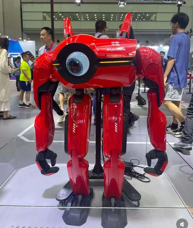 Shenzhen: High-Tech Tour at 6S Store & Electronic Market - A Deep Dive into the Shenzhen High-Tech Tour