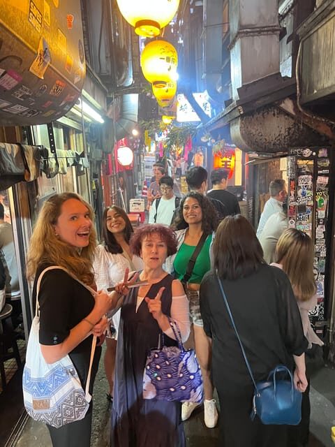 Shinjuku Kabukicho & Golden Gai Night Walking Tour - Discovering Tokyo’s Nightlife: What the Tour Entails