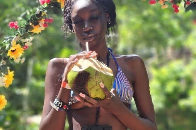 Shopping, Bluehole, Secret Falls and Dunns River from Montego Bay - What’s Included and What’s Not