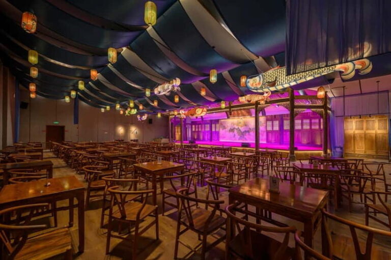 ShuYi Theatre at WenshuMonastery:Buddhist Culture&Gaiwan Tea - Who Should Consider This Tour?