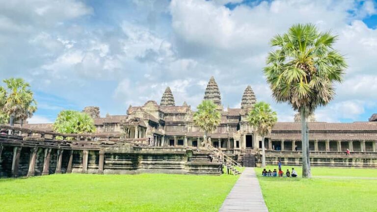 Siem Reap: Angkor Wat and War Museum Guided Tour - Practical Aspects and Value
